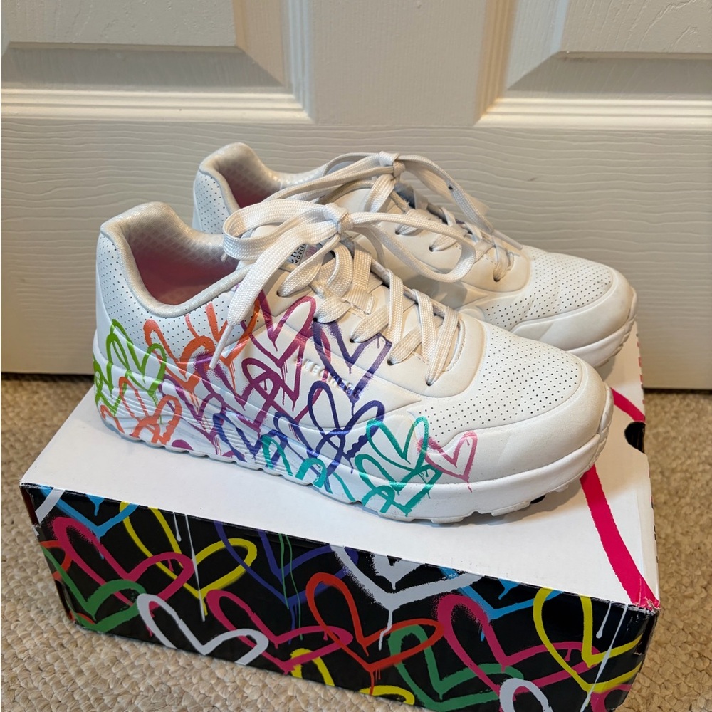 Skechers X JGoldcrown Uno Lite Spread The Love Sneaker - Girls